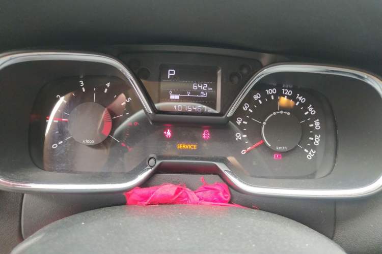Used Citroen C4 Sega 2016 1.6L Automatic Luxury Model Odometer Close Up