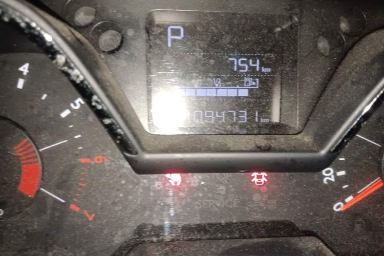 Used Citroen C4 Sega 2016 1.6L Automatic Luxury Model Odometer Close Up
