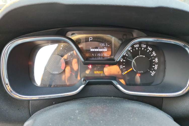 Used Citroen C4 Sega 2016 1.6L Automatic Comfort Model Odometer Close Up