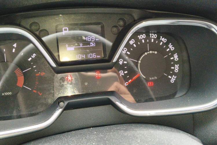 Used Citroen C4 Sega 2016 1.6L Automatic Comfort Model Odometer Close Up