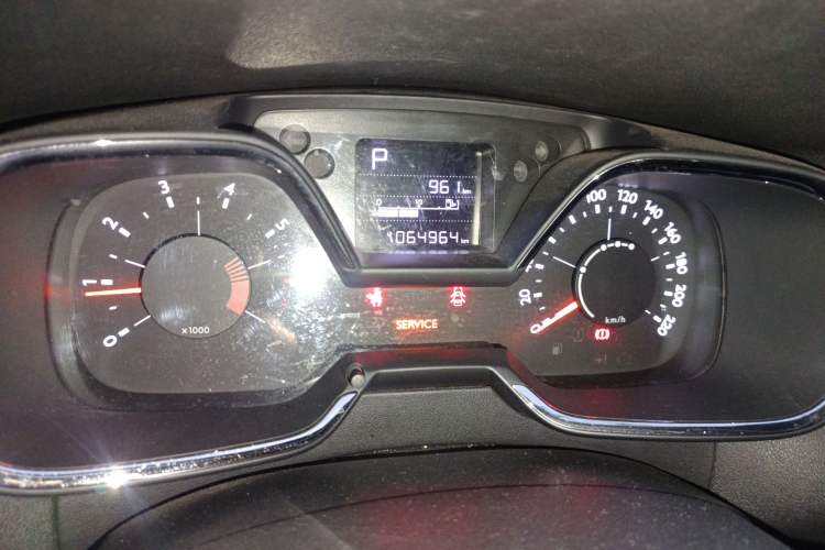 Used Citroen C4 Sega 2016 1.6L Automatic Comfort Model Odometer Close Up