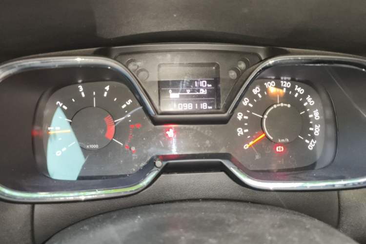 Used Citroen C4 Sega 2016 1.6L Manual Luxury Model Odometer Close Up