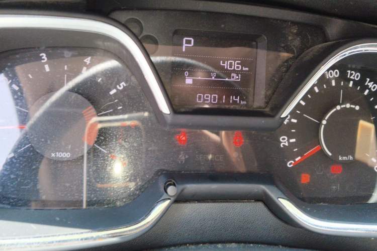 Used Citroen C4 Sega 2016 1.6L Automatic Comfort Model Odometer Close Up