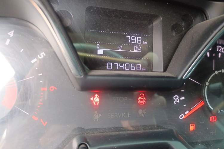 Used Citroen C4 Sega 2016 1.6L Manual Comfort Model Odometer Close Up