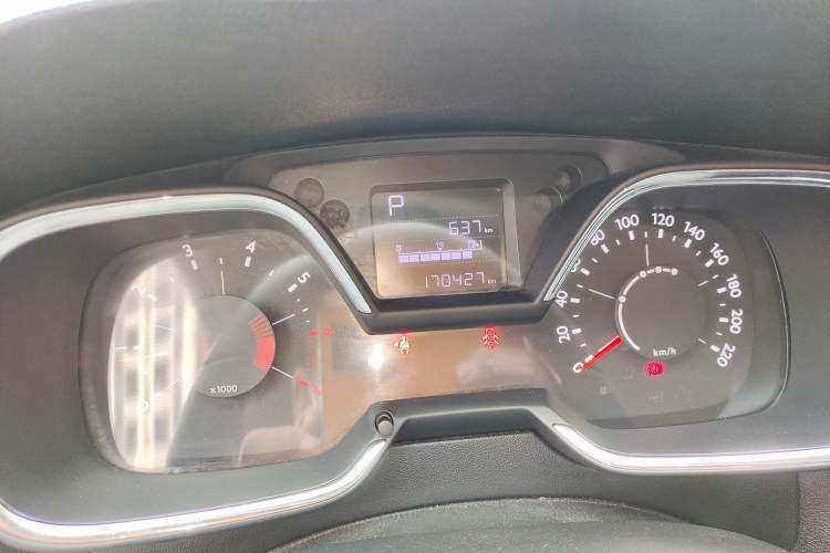 Used Citroen C4 Sega 2016 1.6L Automatic Luxury Model Odometer Close Up