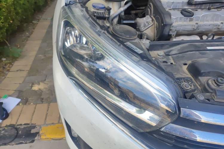 Used Citroen C4 Sega 2016 1.6L Manual Comfort Model Right Front Headlight