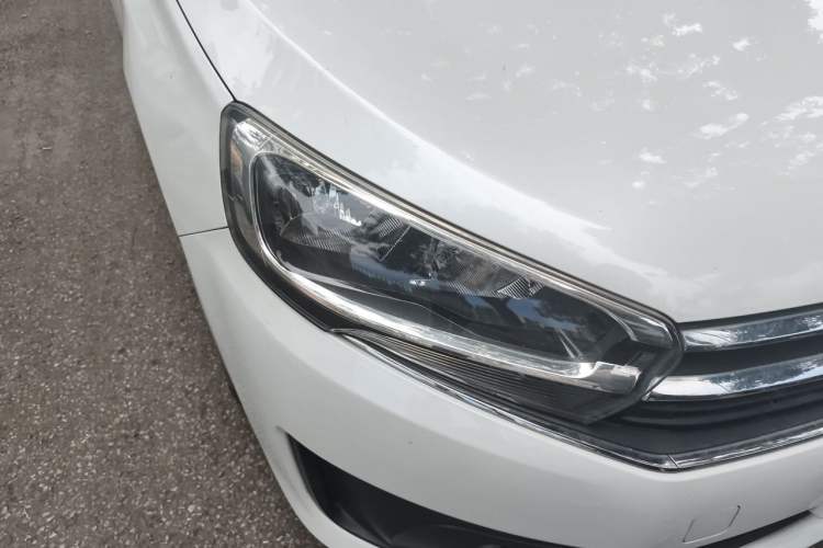 Used Citroen C4 Sega 2016 1.6L Manual Comfort Model Right Front Headlight