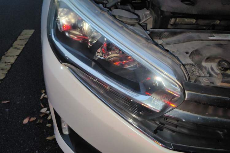 Used Citroen C4 Sega 2016 1.6L Automatic Luxury Model Right Front Headlight