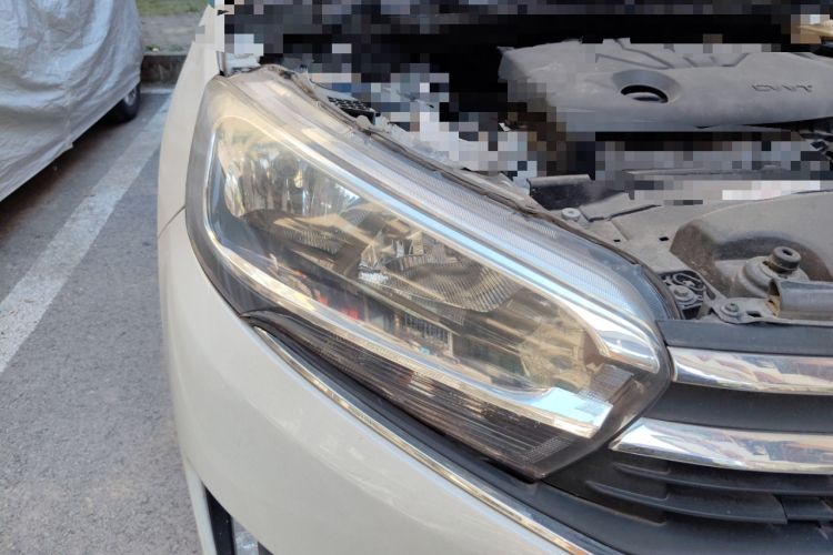 Used Citroen C4 Sega 2016 1.6L Automatic Luxury Model Right Front Headlight