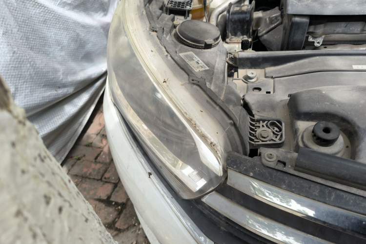 Used Citroen C4 Sega 2016 1.6L Automatic Comfort Model Right Front Headlight