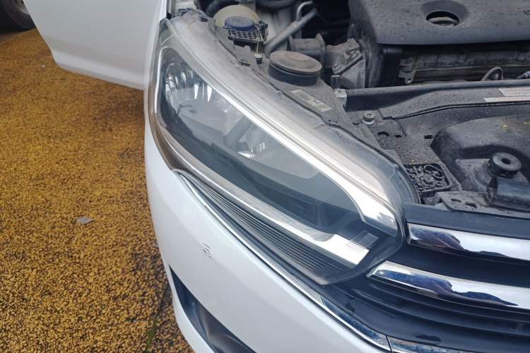 Used Citroen C4 Sega 2016 1.6L Manual Comfort Model Right Front Headlight