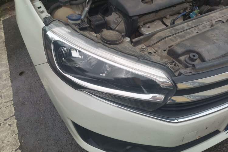 Used Citroen C4 Sega 2016 1.6L Manual Comfort Model Right Front Headlight
