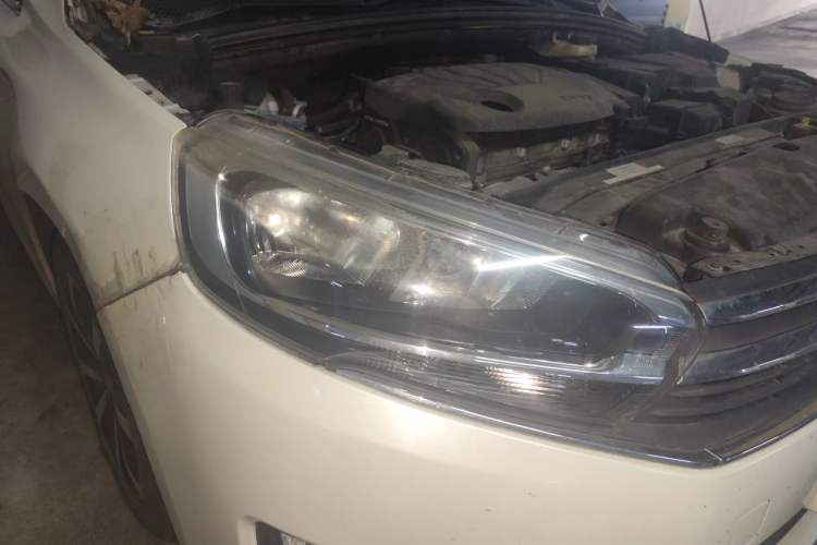 Used Citroen C4 Sega 2016 1.6L Manual Luxury Model Right Front Headlight