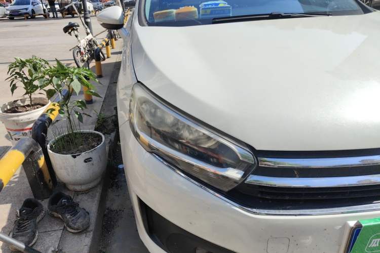 Used Citroen C4 Sega 2016 1.6L Automatic Comfort Model Right Front Headlight