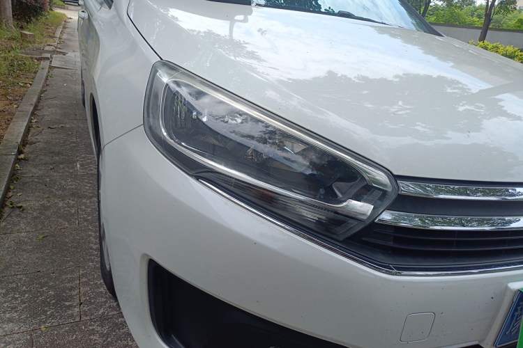 Used Citroen C4 Sega 2016 1.6L Manual Comfort Model Right Front Headlight