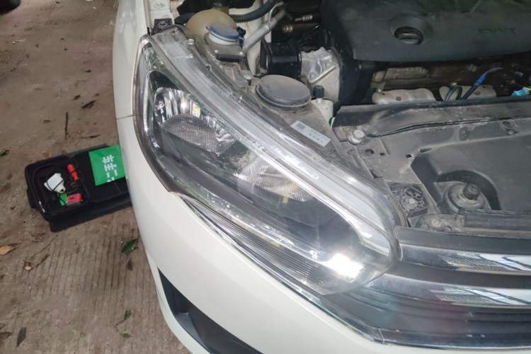 Used Citroen C4 Sega 2016 1.6L Automatic Comfort Model Right Front Headlight