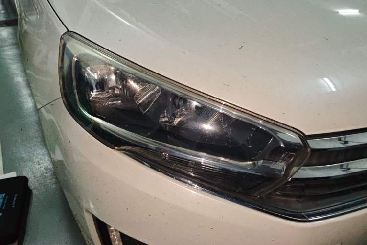 Used Citroen C4 Sega 2016 1.6L Automatic Luxury Model Right Front Headlight