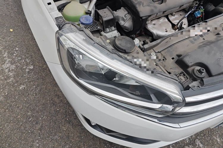 Used Citroen C4 Sega 2016 1.6L Manual Luxury Model Right Front Headlight