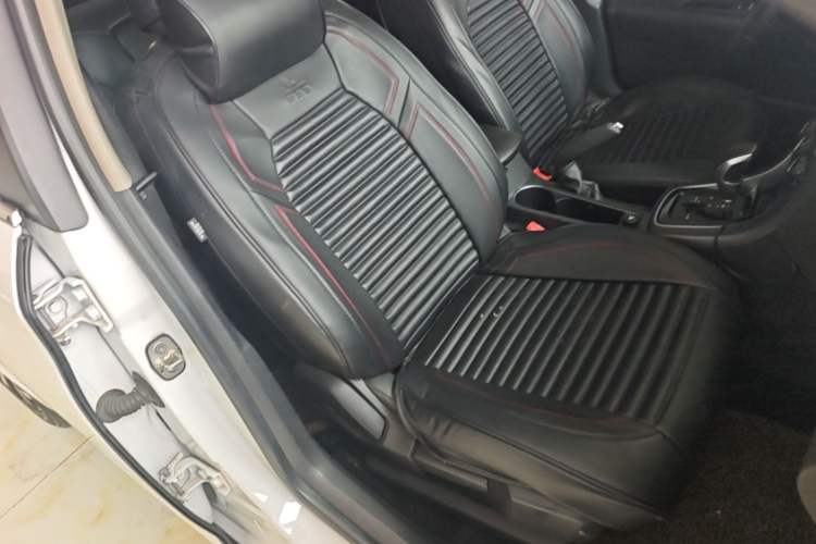 Used Citroen C4 Sega 2016 1.6L Automatic Luxury Model Right Front Seat
