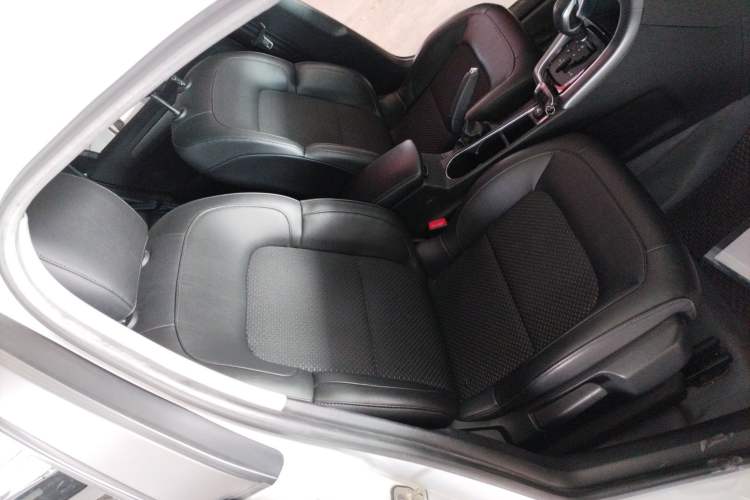 Used Citroen C4 Sega 2016 1.6L Automatic Luxury Model Right Front Seat