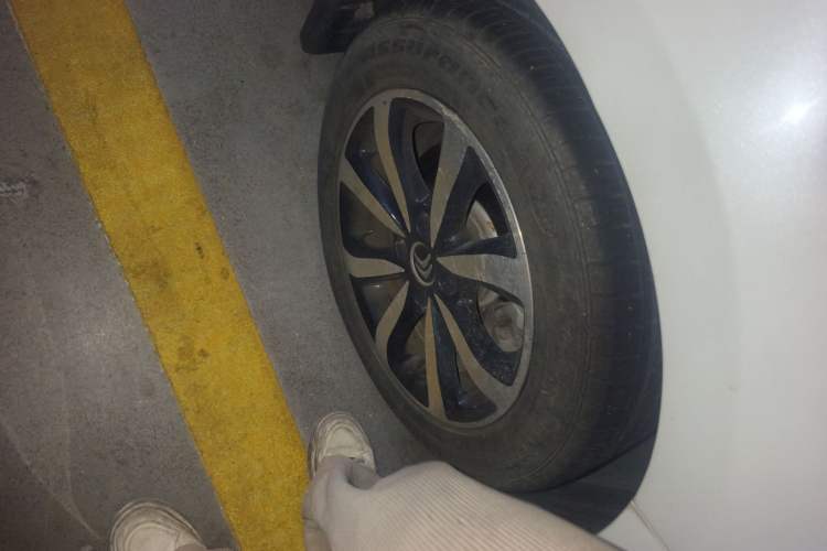 Used Citroen C4 Sega 2016 1.6L Automatic Luxury Model Right Front Wheel Hub