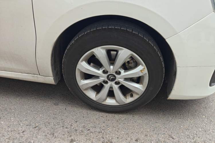 Used Citroen C4 Sega 2016 1.6L Manual Comfort Model Right Front Wheel Hub