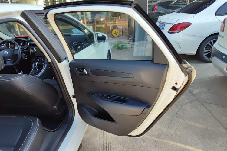 Used Citroen C4 Sega 2016 1.6L Automatic Comfort Model Right Rear Door Interior