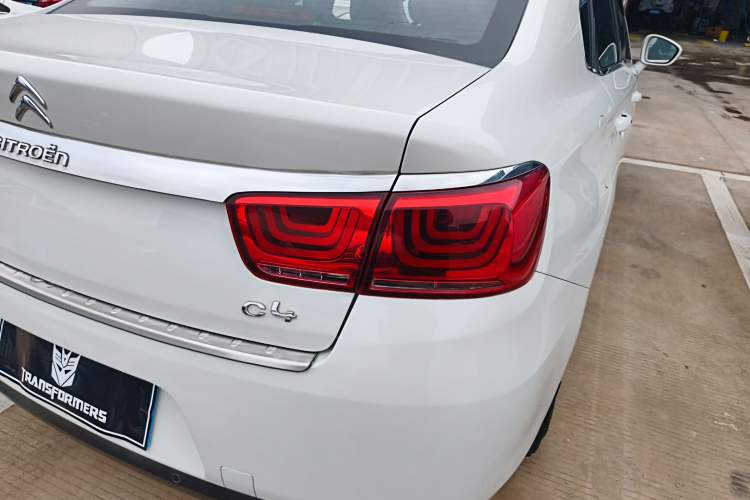 Used Citroen C4 Sega 2016 1.6L Manual Luxury Model Right Rear Taillight
