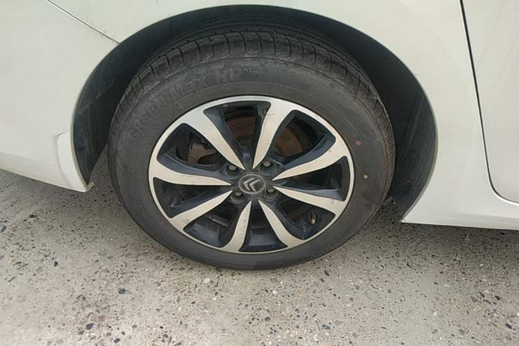 Used Citroen C4 Sega 2016 1.6L Automatic Luxury Model Right Rear Wheel Hub