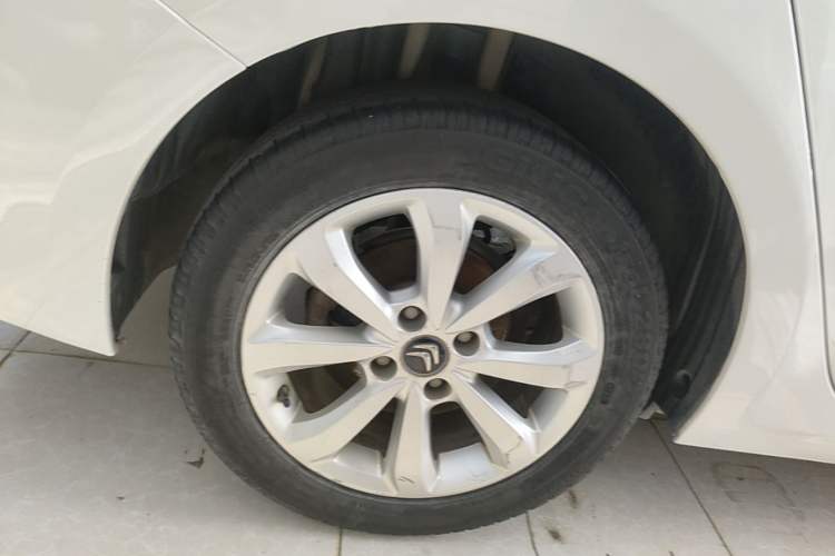 Used Citroen C4 Sega 2016 1.6L Automatic Comfort Model Right Rear Wheel Hub