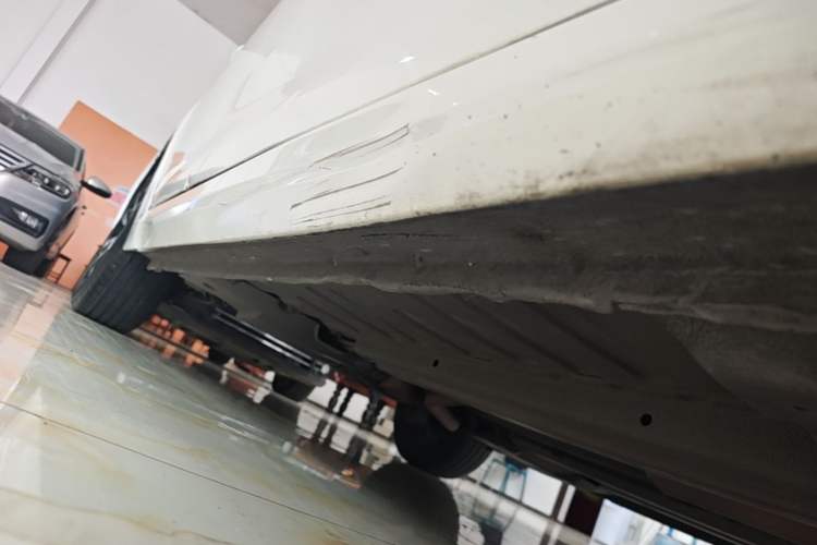 Used Citroen C4 Sega 2016 1.6L Automatic Luxury Model Right Side Sill