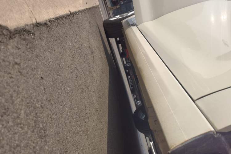 Used Citroen C4 Sega 2016 1.6L Automatic Comfort Model Right Side Sill