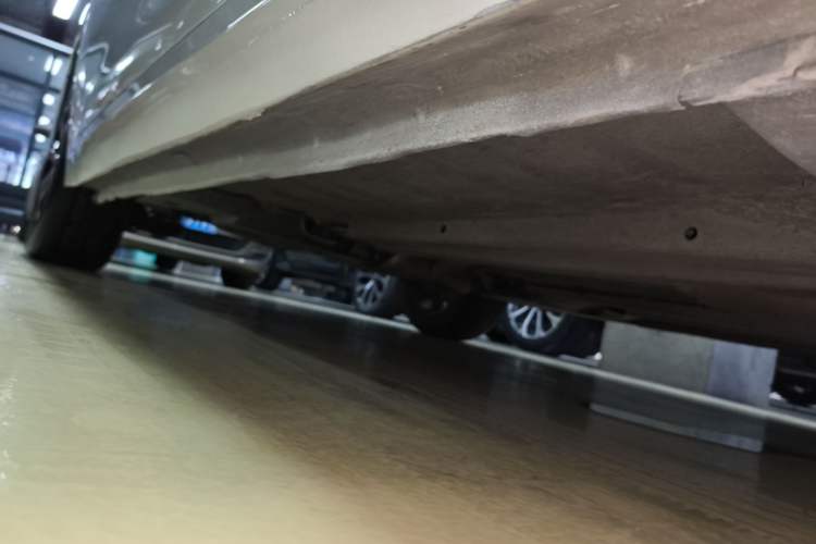Used Citroen C4 Sega 2016 1.6L Automatic Luxury Model Right Side Sill