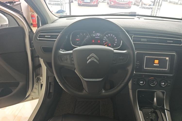 Used Citroen C4 Sega 2016 1.6L Automatic Luxury Model Steering Wheel