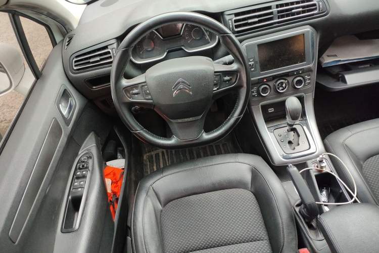 Used Citroen C4 Sega 2016 1.6L Automatic Luxury Model Steering Wheel