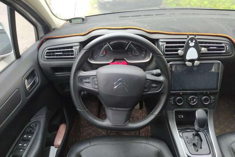 Used Citroen C4 Sega 2016 1.6L Automatic Luxury Model Steering Wheel