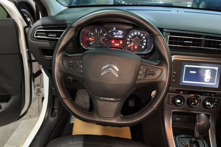 Used Citroen C4 Sega 2016 1.6L Automatic Luxury Model Steering Wheel
