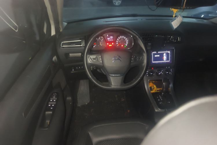 Used Citroen C4 Sega 2016 1.6L Automatic Luxury Model Steering Wheel