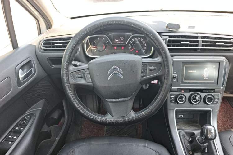 Used Citroen C4 Sega 2016 1.6L Manual Luxury Model Steering Wheel