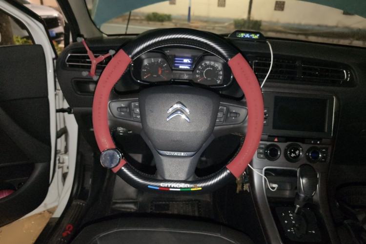 Used Citroen C4 Sega 2016 1.6L Automatic Luxury Model Steering Wheel