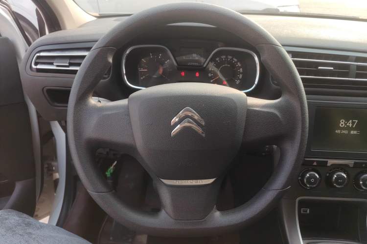 Used Citroen C4 Sega 2016 1.6L Manual Comfort Model Steering Wheel