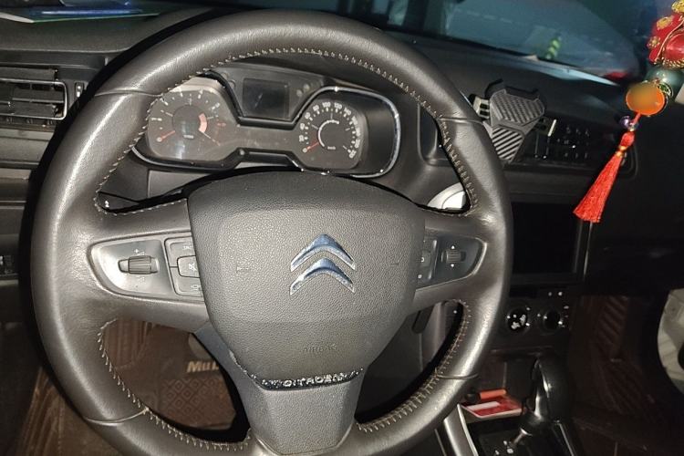 Used Citroen C4 Sega 2016 1.6L Automatic Luxury Model Steering Wheel