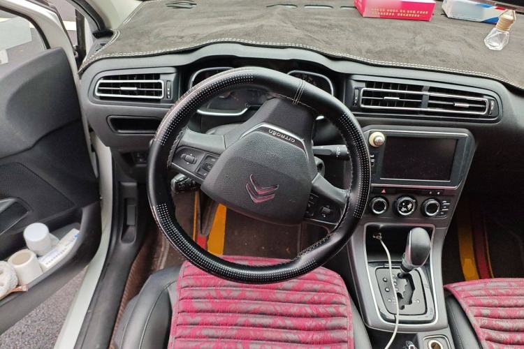 Used Citroen C4 Sega 2016 1.6L Automatic Luxury Model Steering Wheel