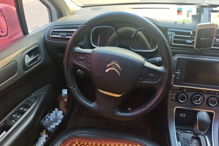 Used Citroen C4 Sega 2016 1.6L Automatic Luxury Model Steering Wheel