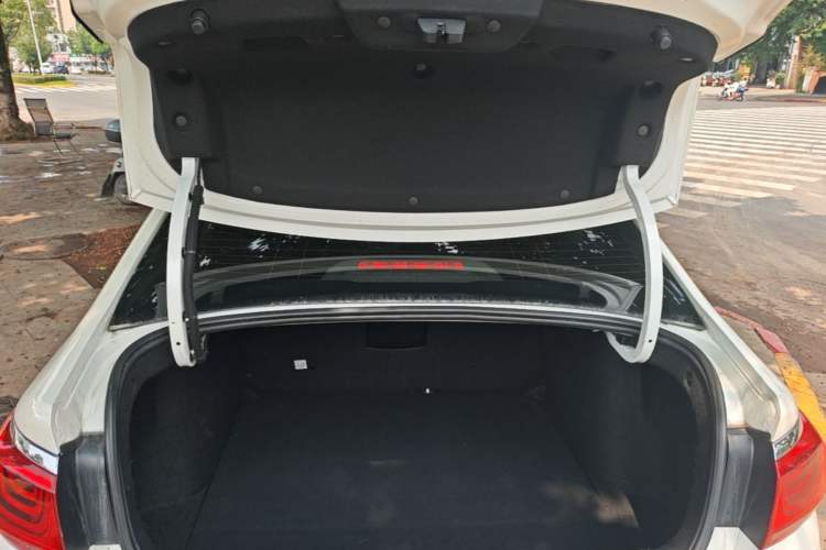 Used Citroen C4 Sega 2016 1.6L Automatic Luxury Model Trunk