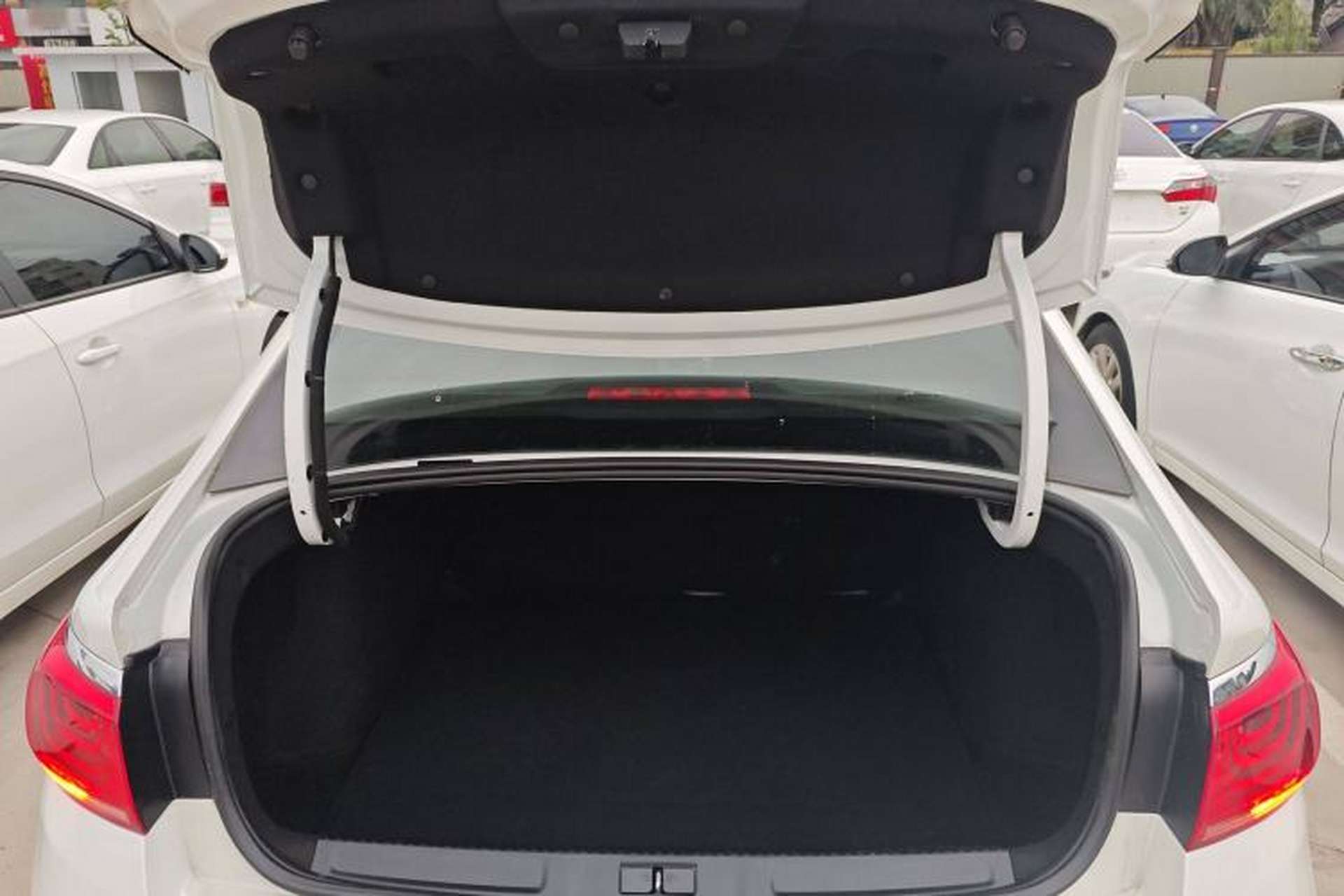 Used Citroen C4 Sega 2016 1.6L Automatic Comfort Model Trunk