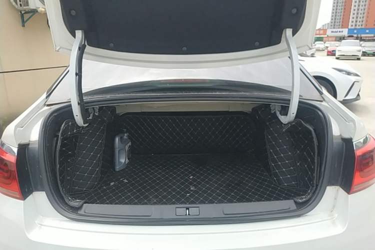 Used Citroen C4 Sega 2016 1.6L Automatic Luxury Model Trunk