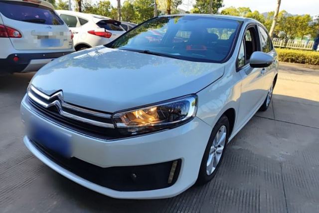 Ojetý Citroen C4 Sega 2016 1.6L Automatic Comfort Model