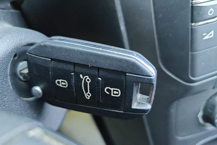 Used Citroen C4 Sega 2016 1.6L Automatic Comfort Model Vehicle Key