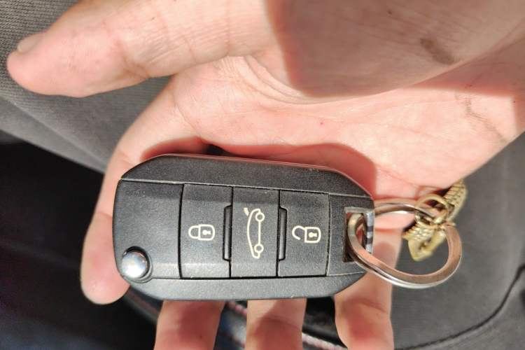 Used Citroen C4 Sega 2016 1.6L Automatic Comfort Model Vehicle Key